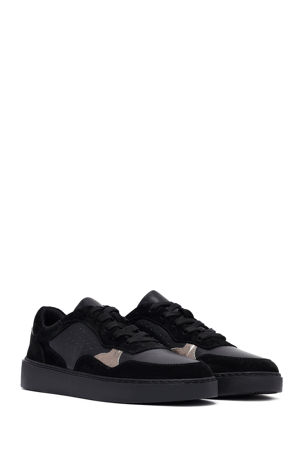 Kadın Siyah Bağcıklı Deri Sneaker