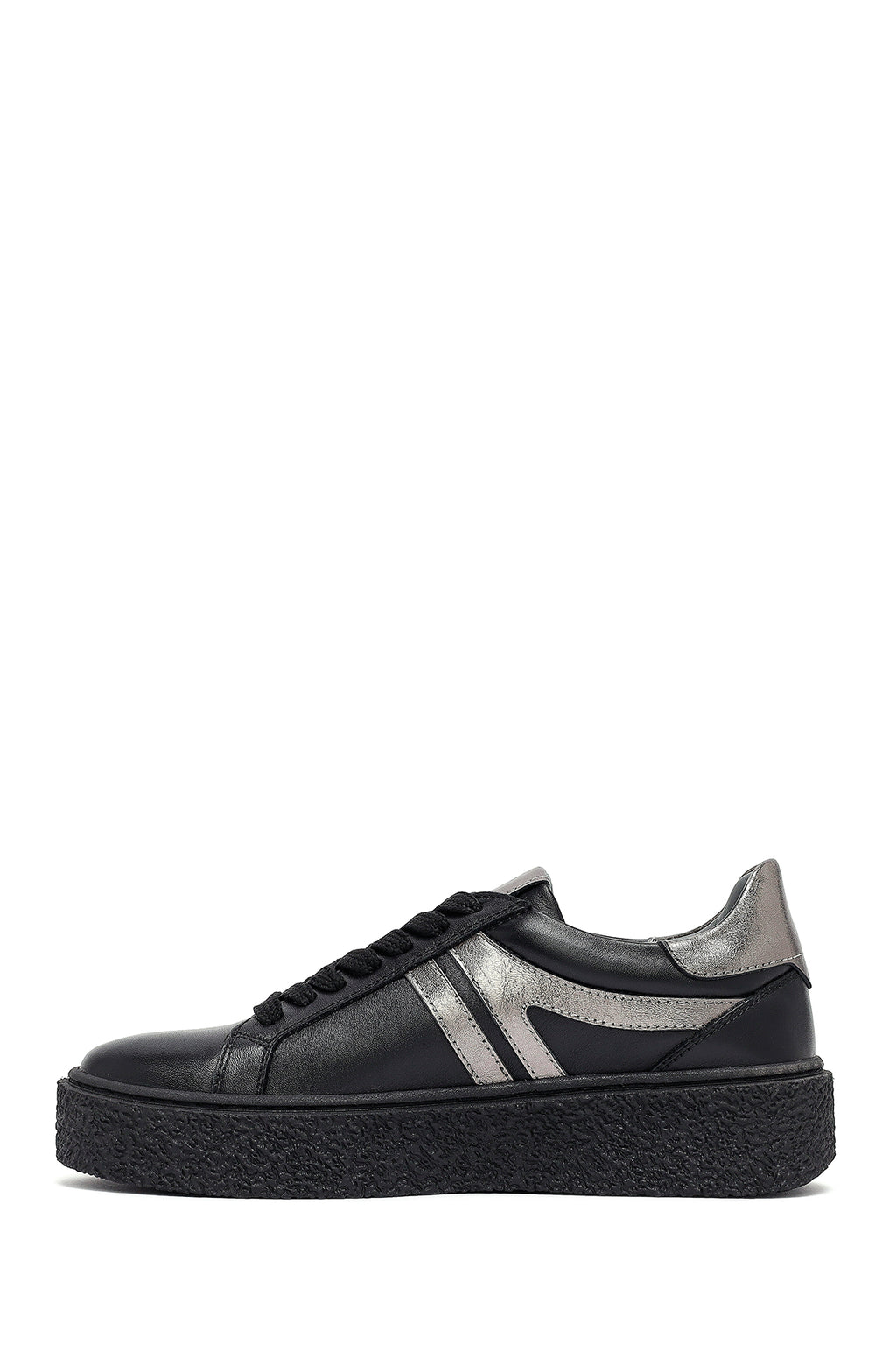 Kadın Siyah Bağcıklı Kalın Tabanlı Deri Sneaker