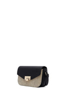 Woman Black Long Strap Crossbody Bag | Derimod