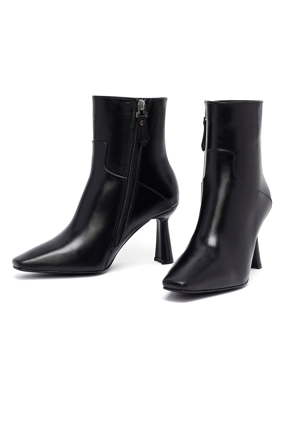 Woman Black Zippered Heels Leather Boat
