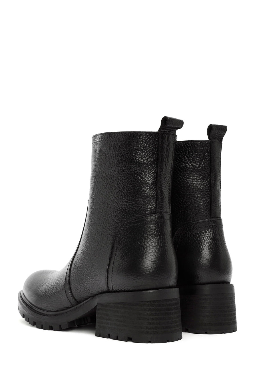 Woman Black Zippered Leather Boat