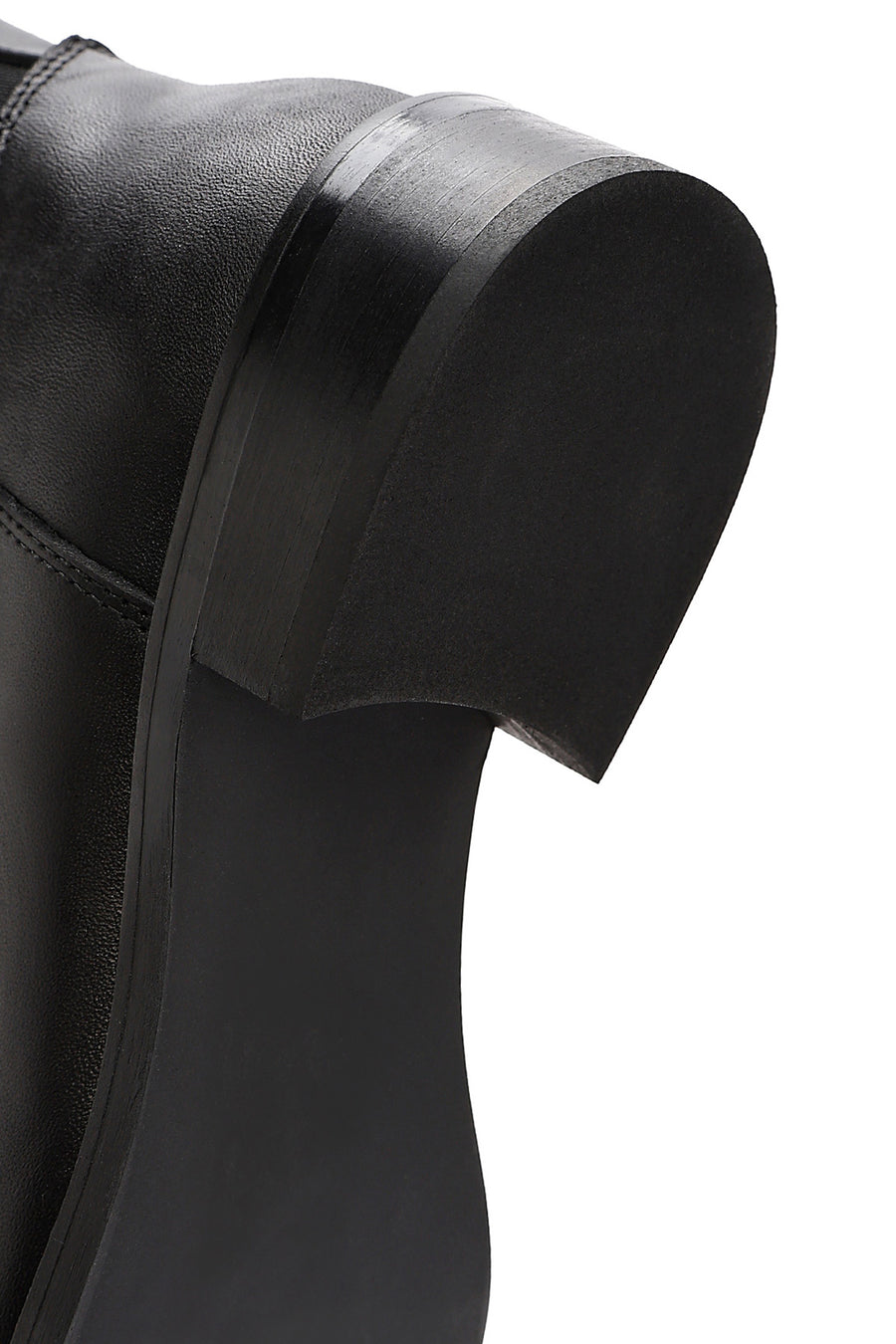 Woman Black Zippered Leather Boot