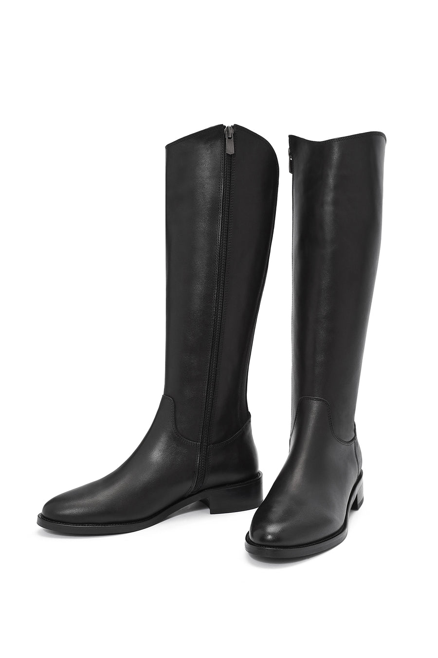 Woman Black Zippered Leather Boot