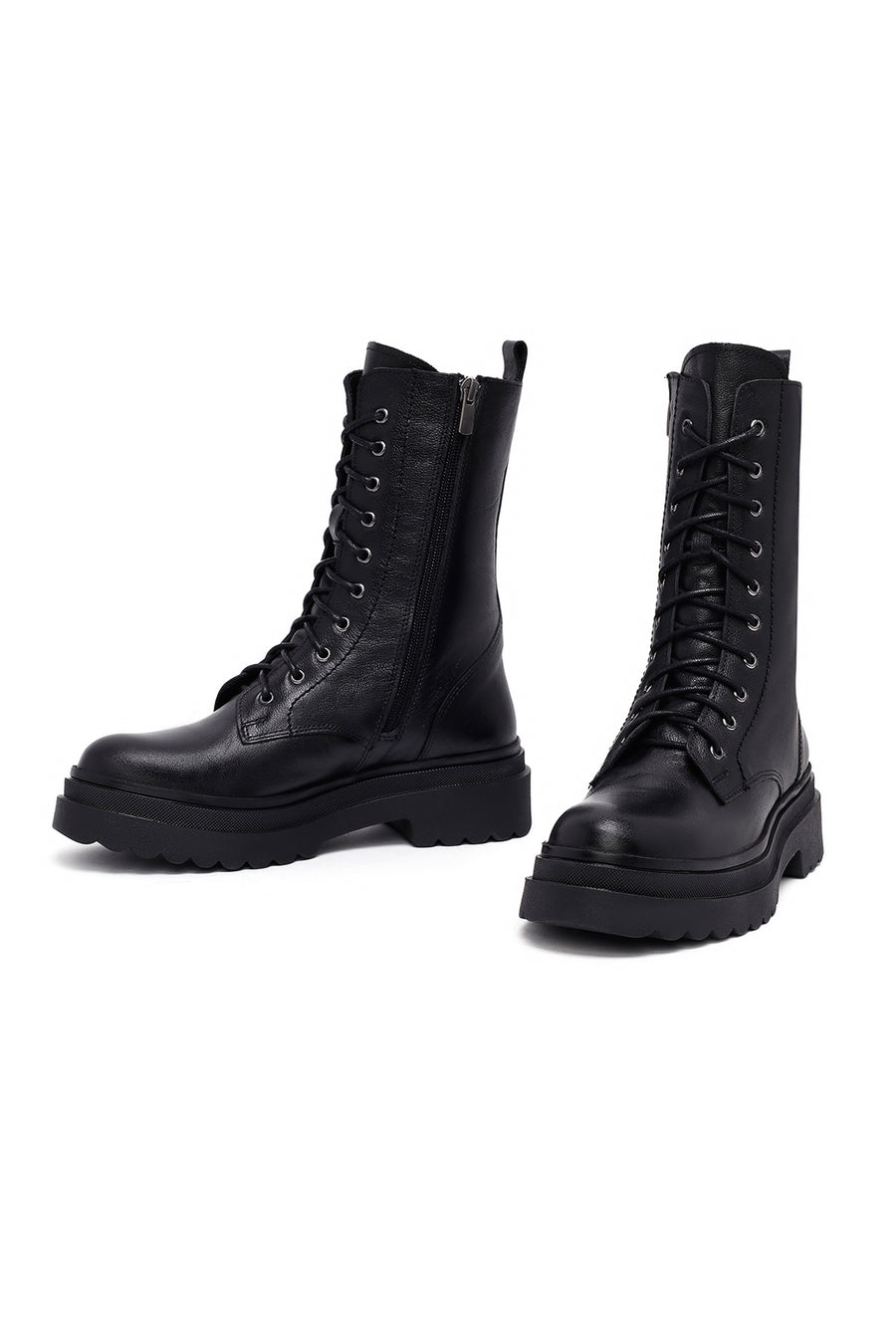 Woman Black Zippered Leather Postal Boots