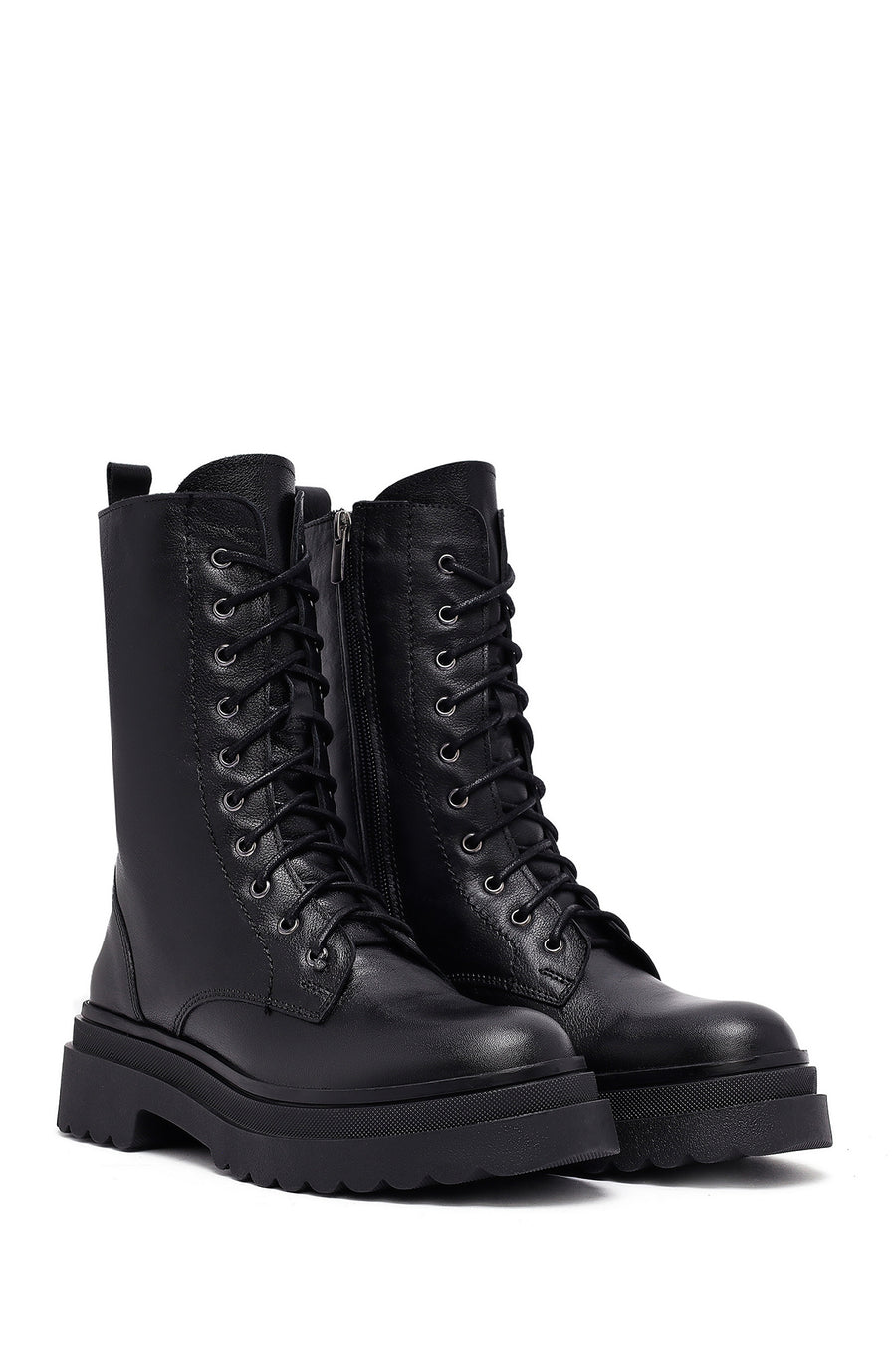 Woman Black Zippered Leather Postal Boots