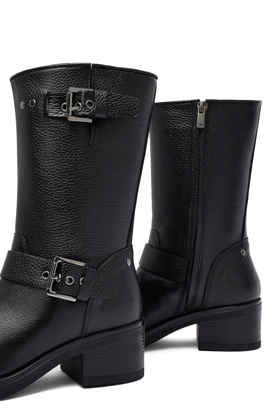 Woman Black Zippered Low Heeled Shoes Leather Boat