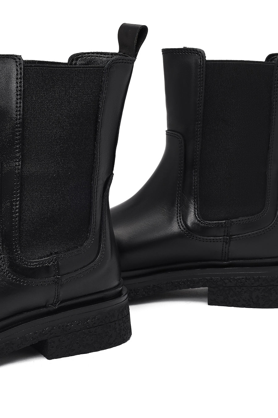 Women's Black Leather Chelsea Boot