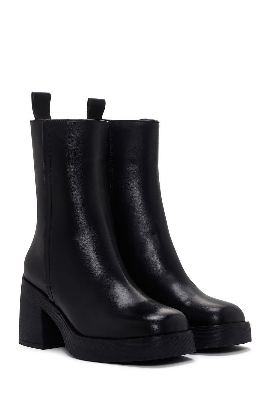 Woman Black Chunky Heel Zippered Leather Boat