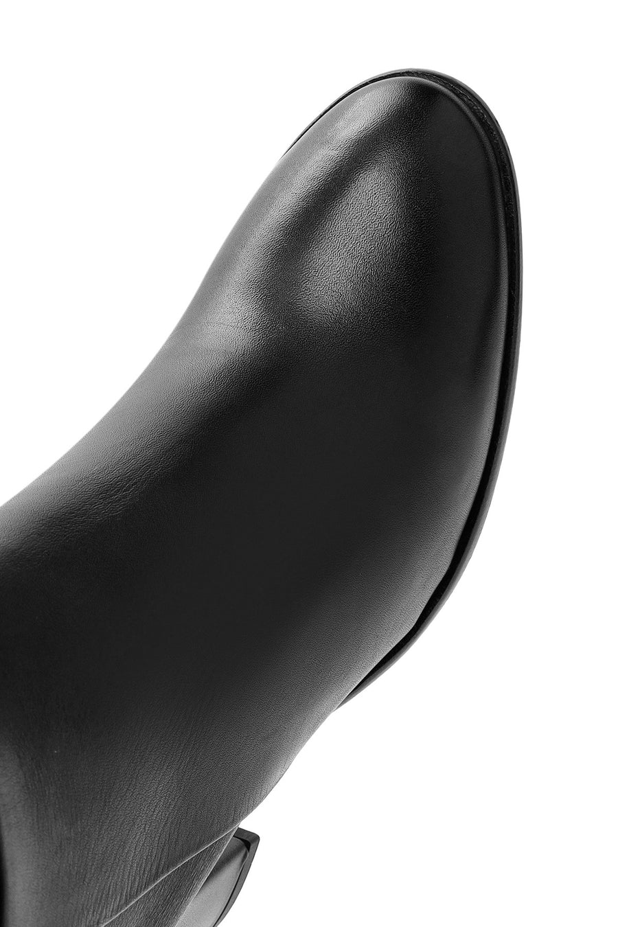 Woman Black Zippered Chunky Heels Leather Boot