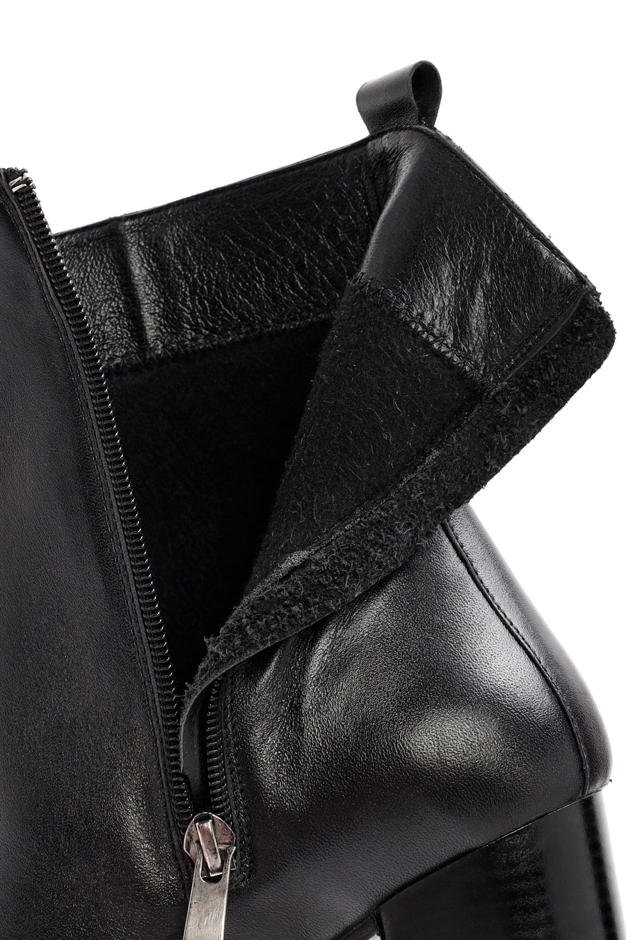 Woman Black Zippered Chunky Heels Leather Boat