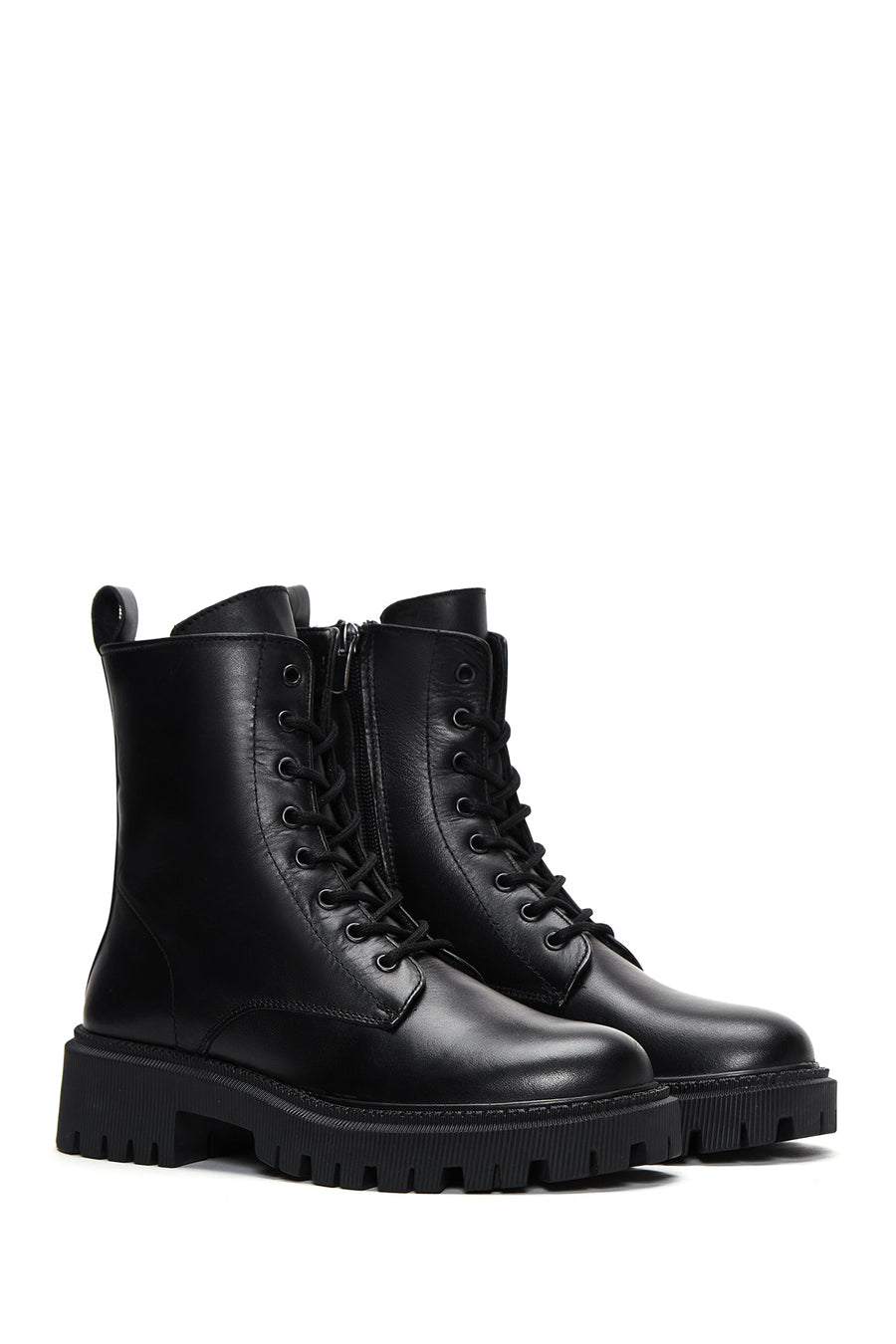 Woman Black Zippered Leather Postal Boots