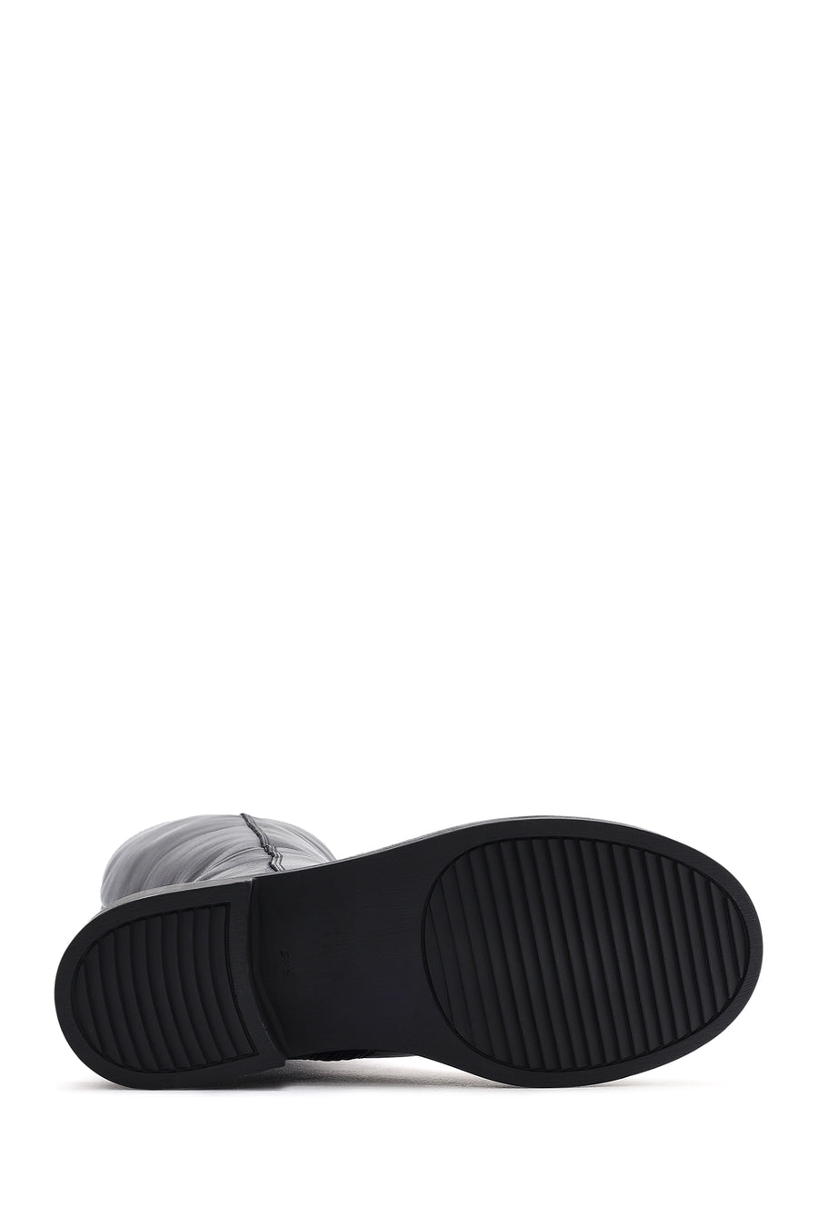 Woman Black Zippered Leather Boot