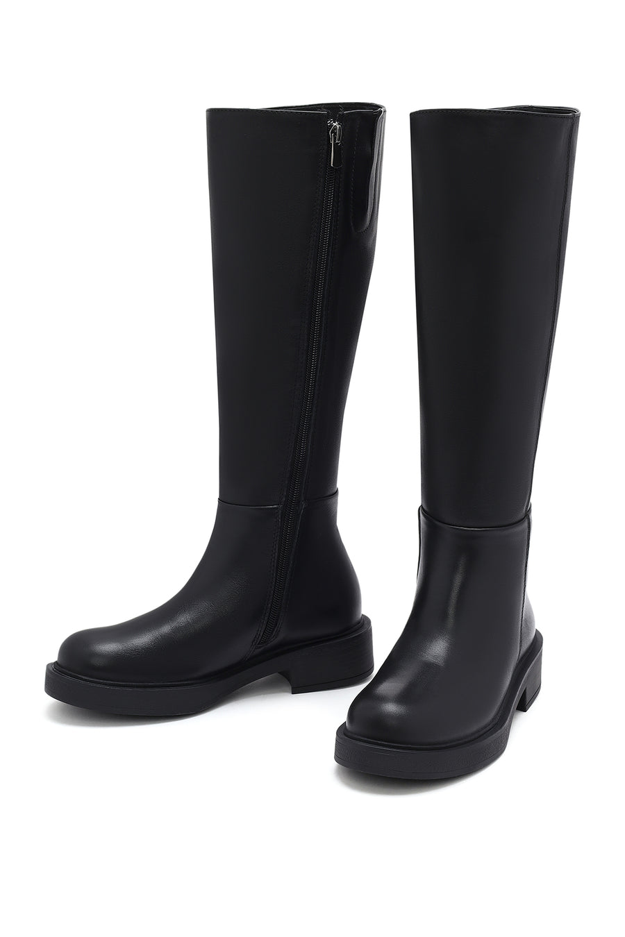 Woman Black Zippered Leather Boot