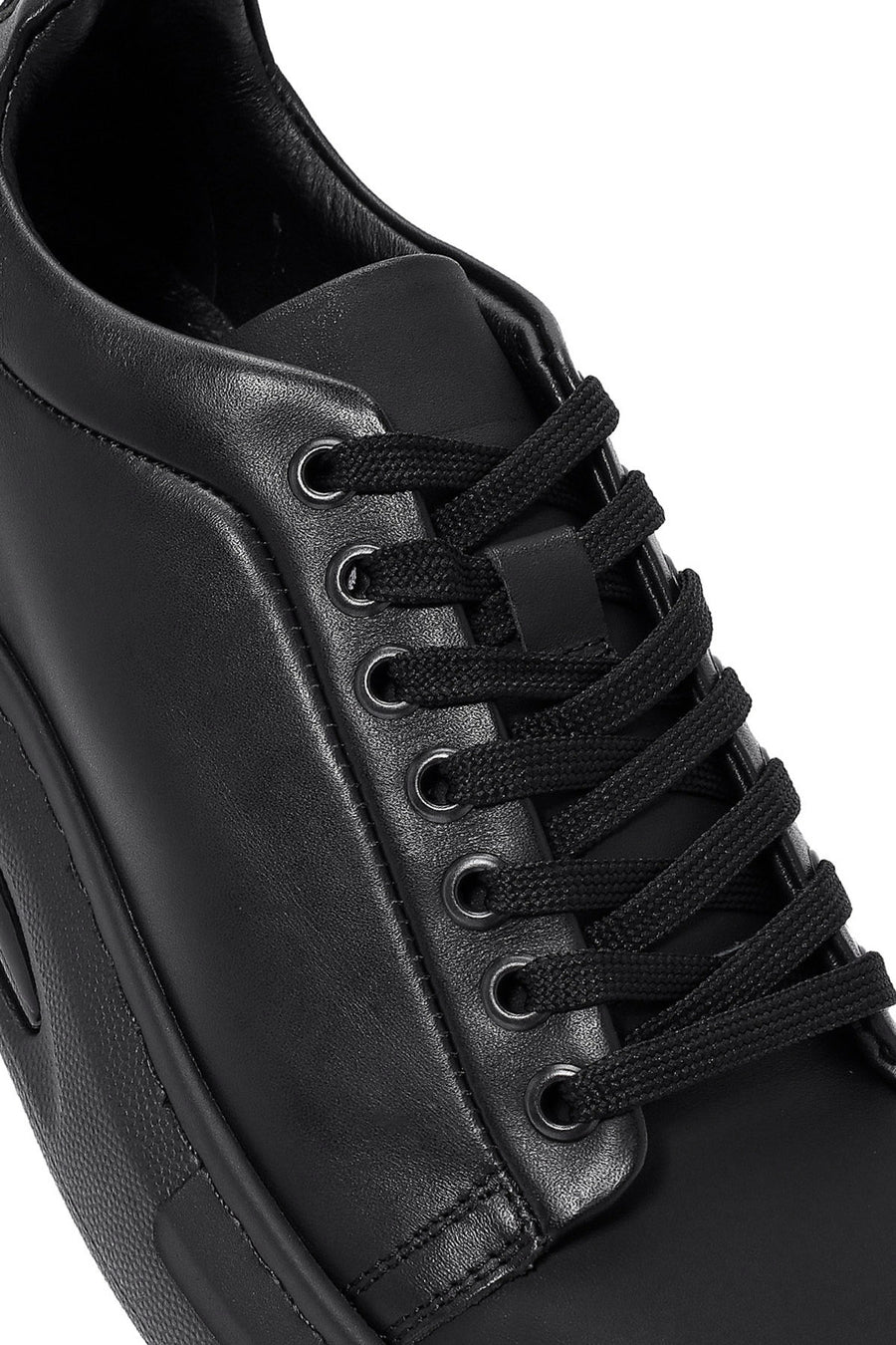 Men's Black Lace-Up Thick Sole Leather Sneakers