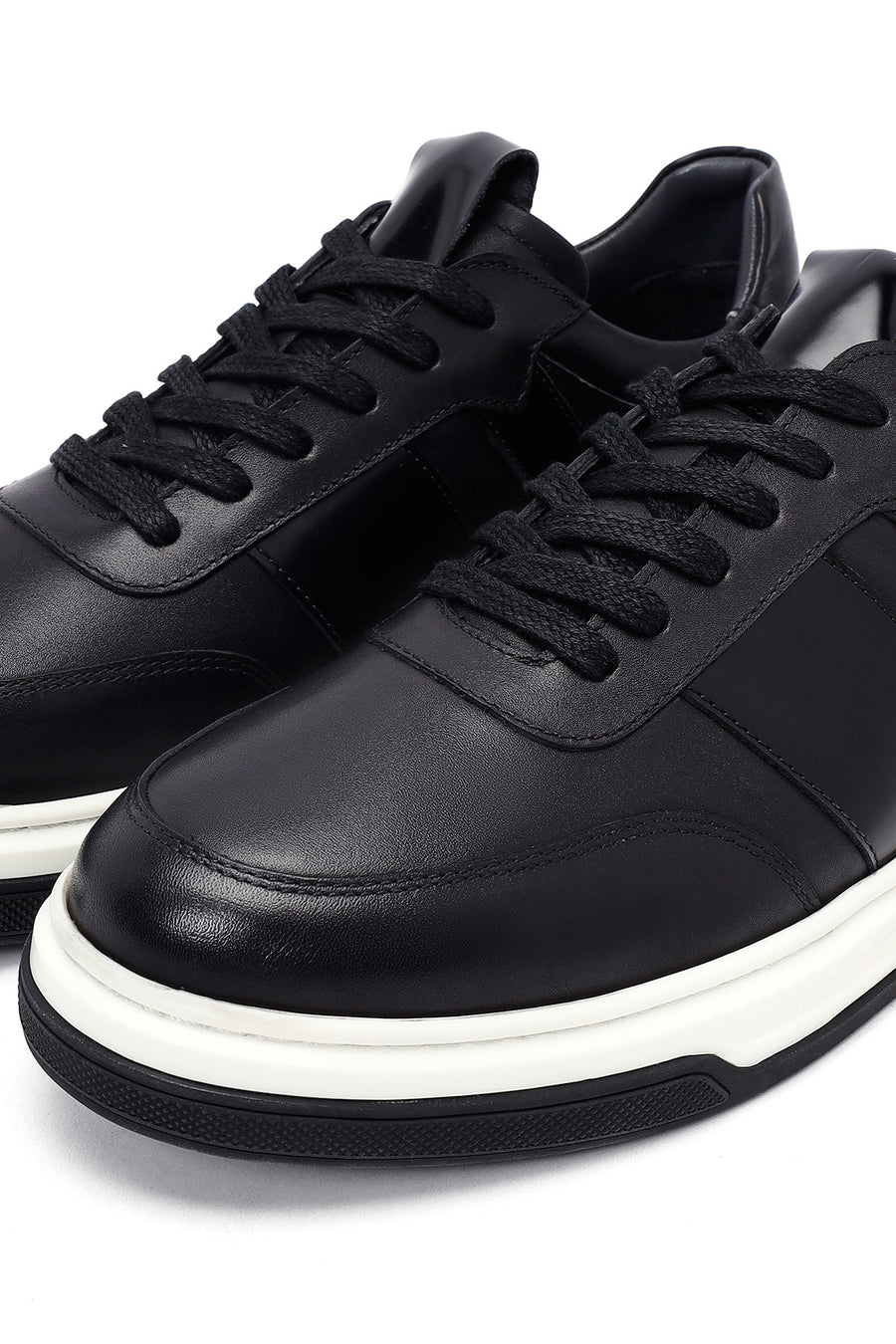 Men's Black Lace Up Leather Sneakers