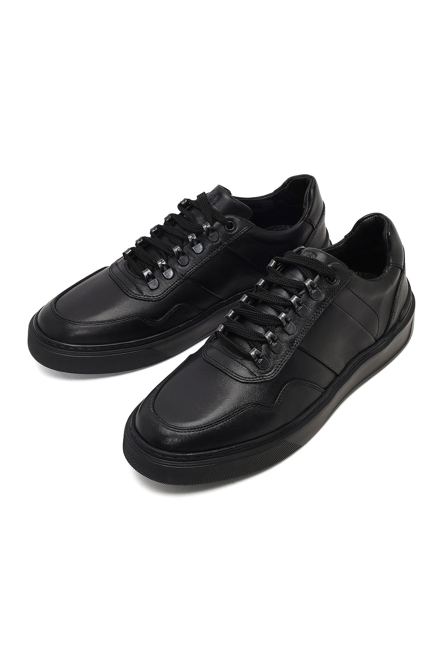 Erkek Siyah Bağcıklı Kalın Tabanlı Deri Sneaker