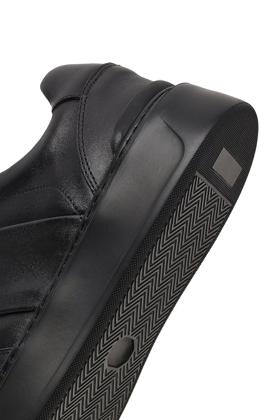 Erkek Siyah Bağcıklı Kalın Tabanlı Deri Sneaker