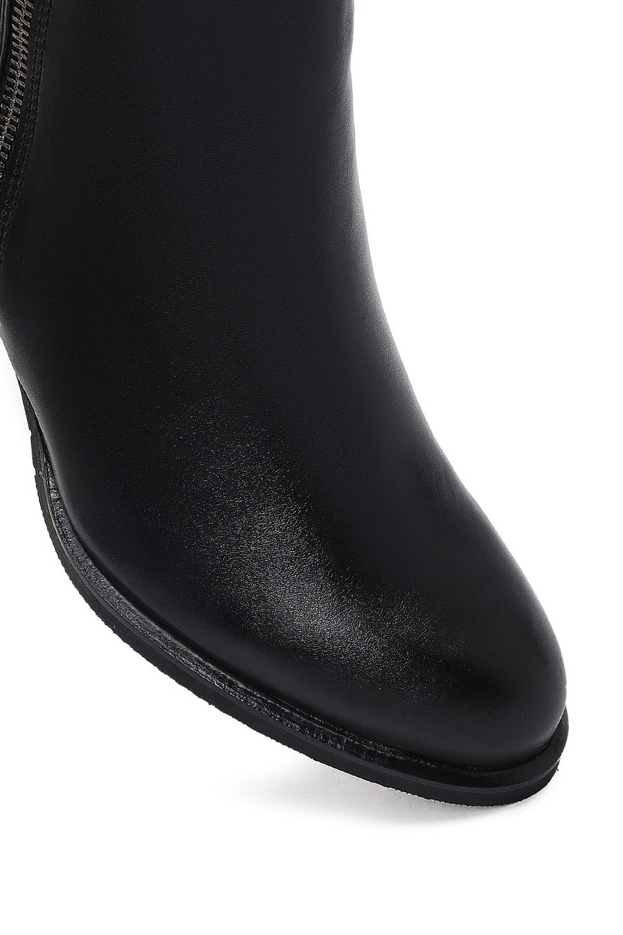 Woman Black Zippered Thick Heel Boots