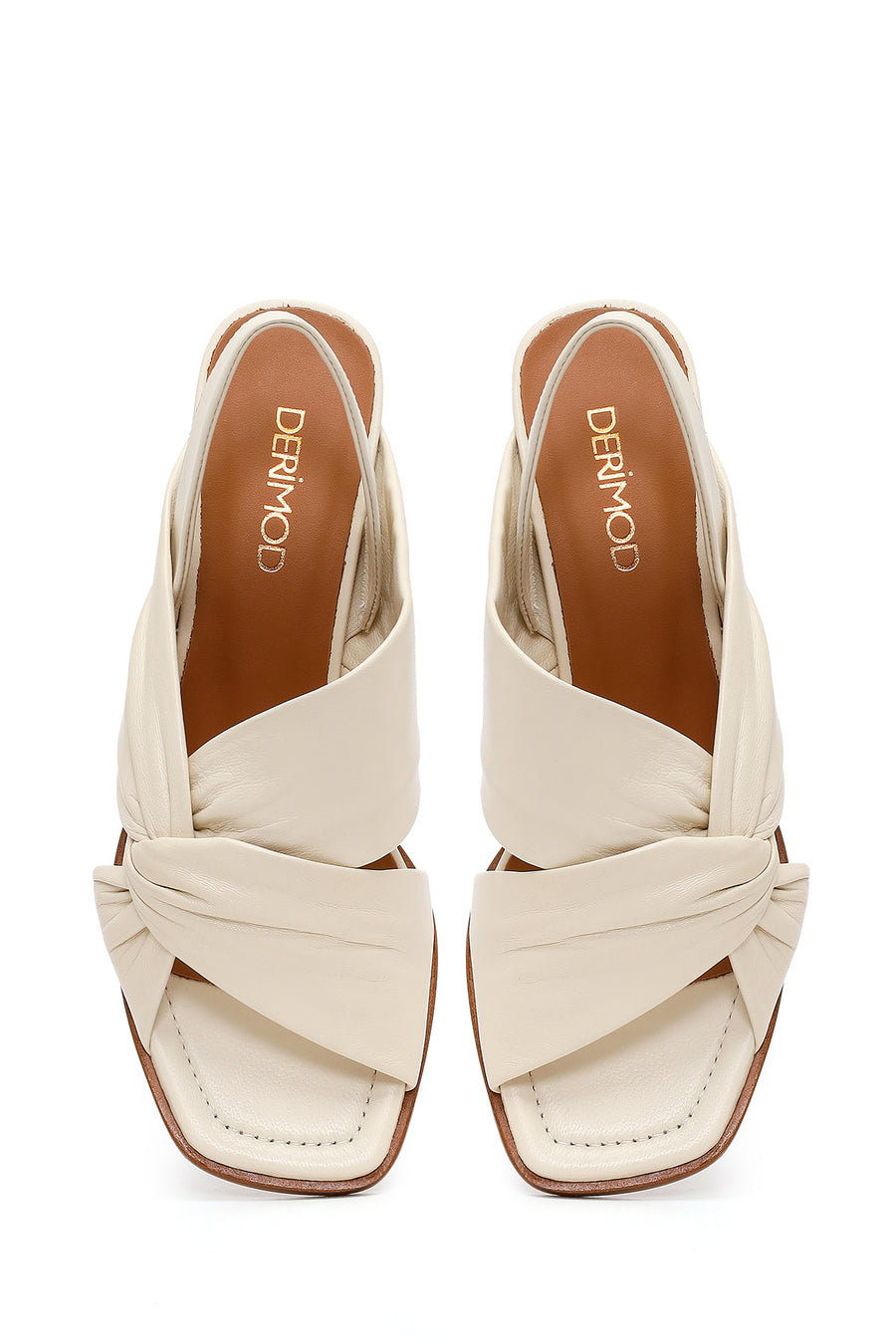 Woman Cream Short Thick-Heeled Leather Sandal