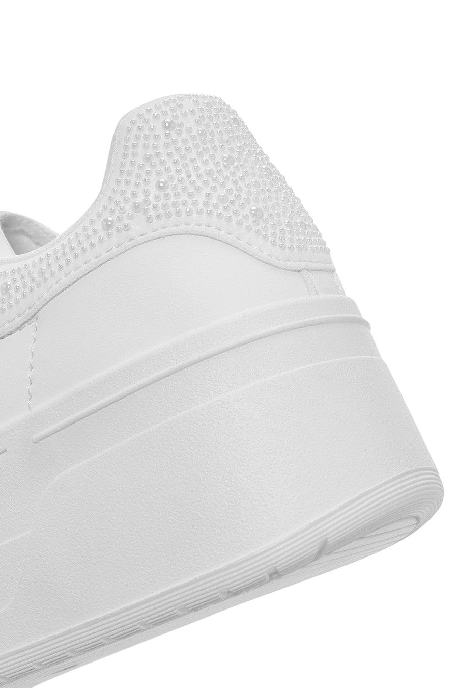 Kadın Beyaz Bağcıklı Kalın Tabanlı Sneaker