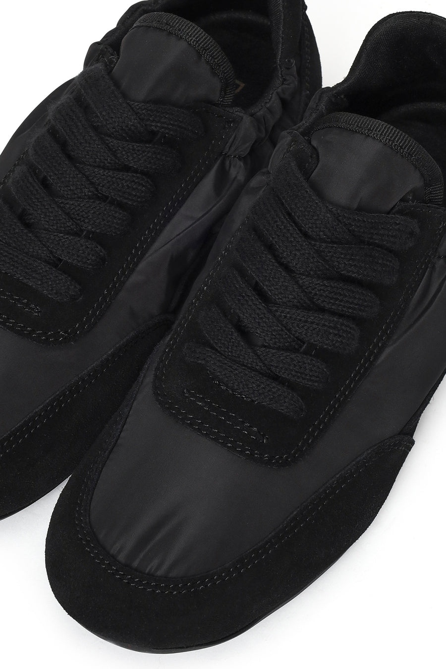 Kadın Siyah Bağcıklı Deri Sneaker