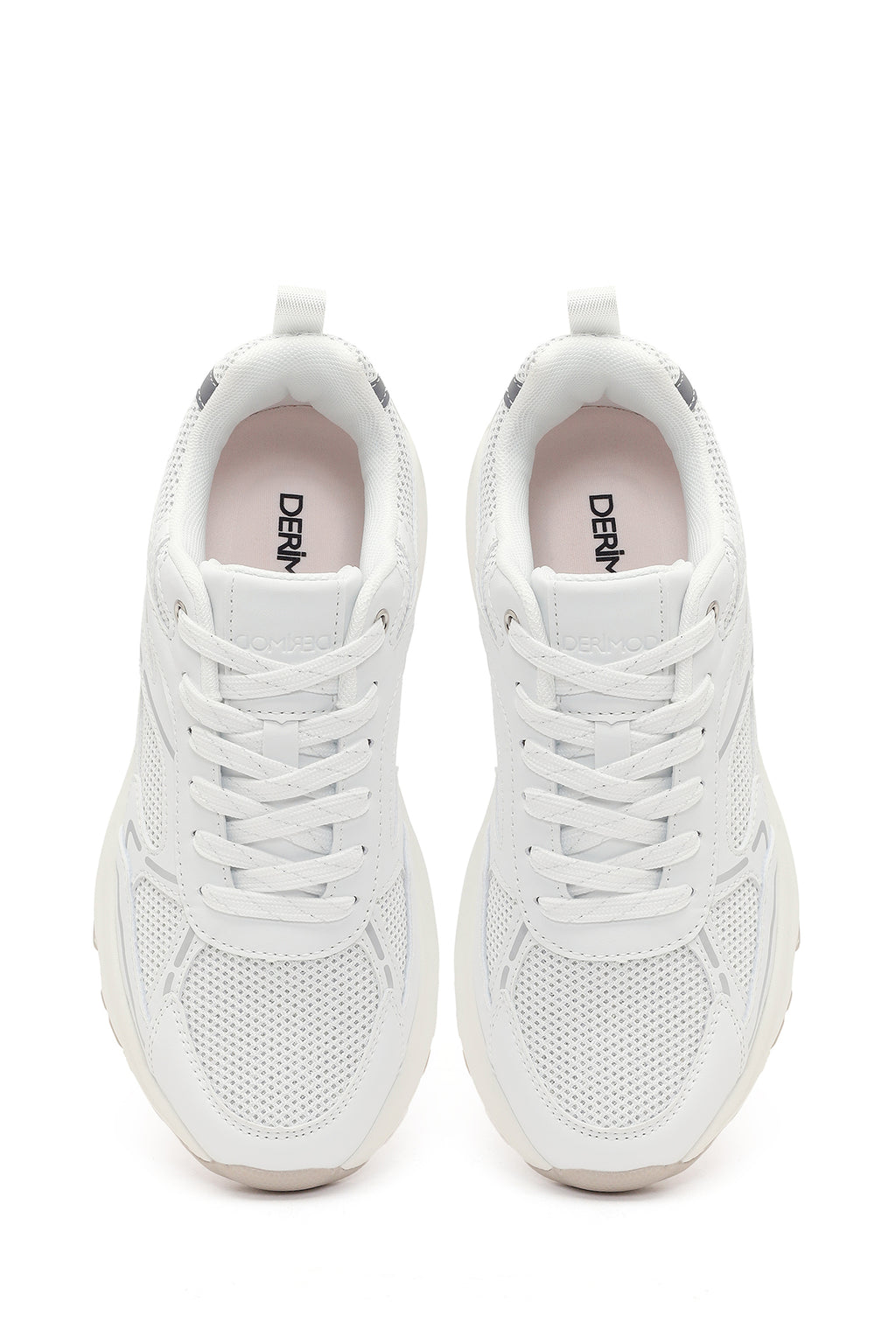 Kadın Beyaz Bağcıklı Kalın Tabanlı Sneaker