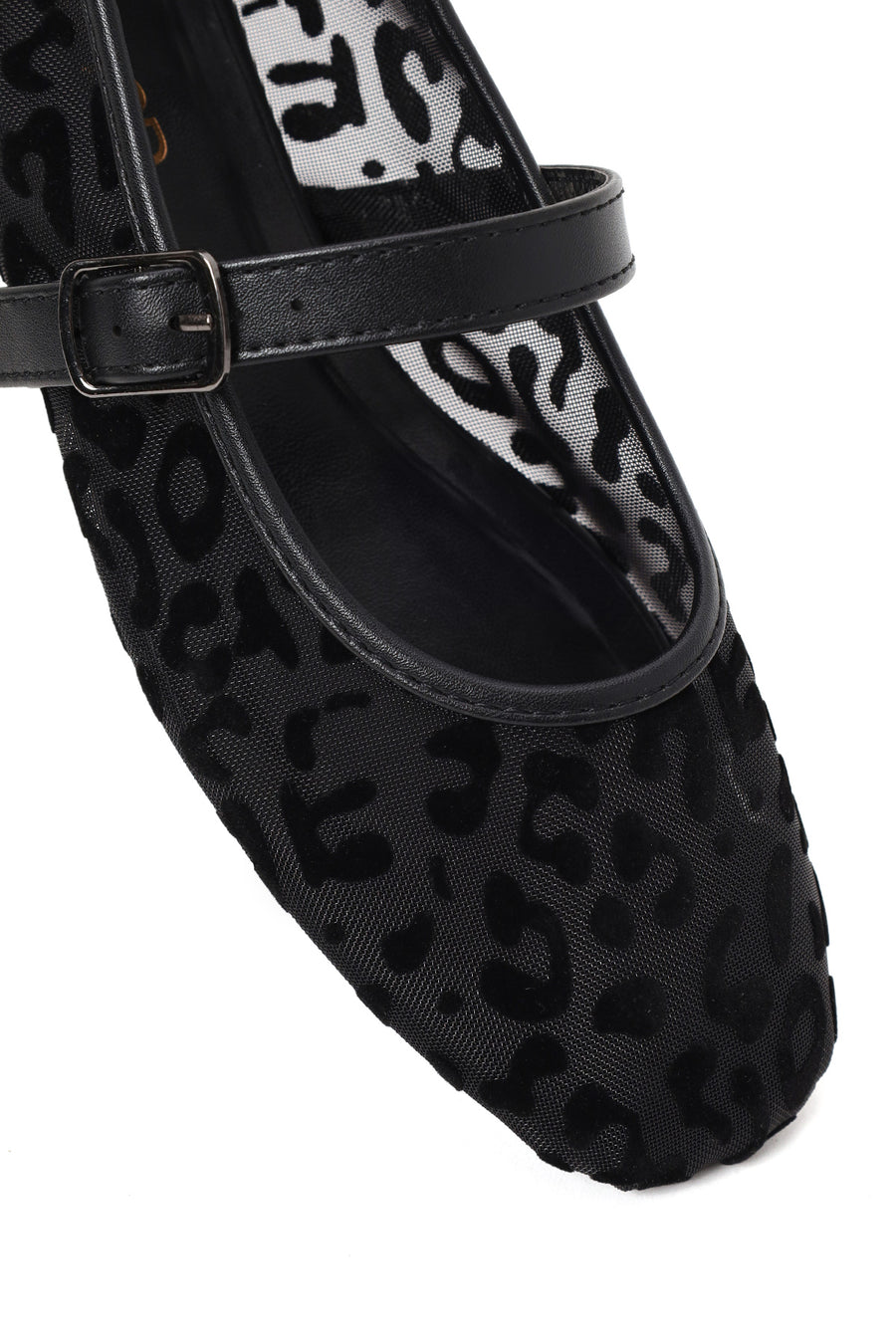 Woman Black Leopard Patterned Fabric Ballerine flats