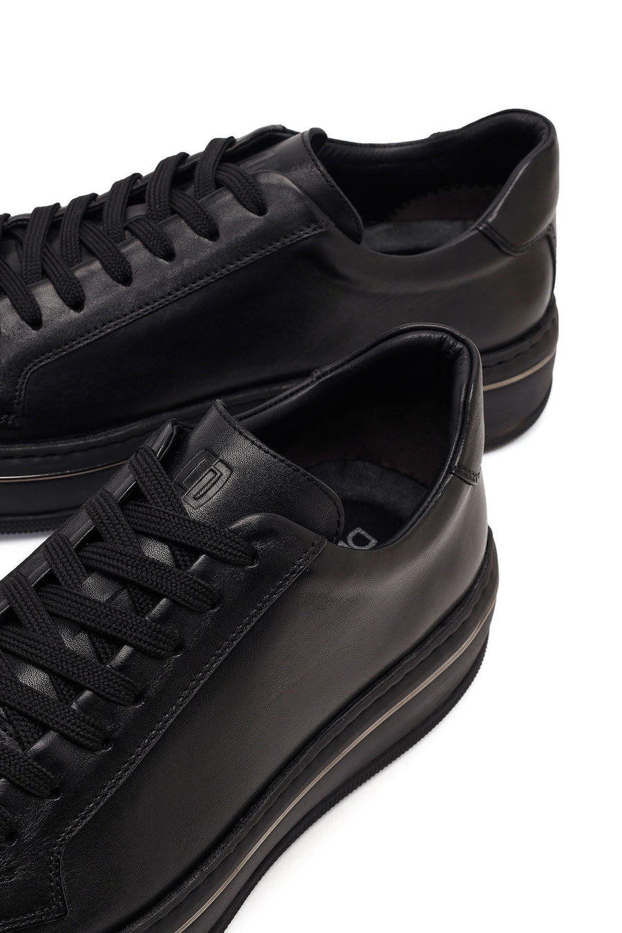Men's Black Lace-up Thick-Sole Leather Sneaker