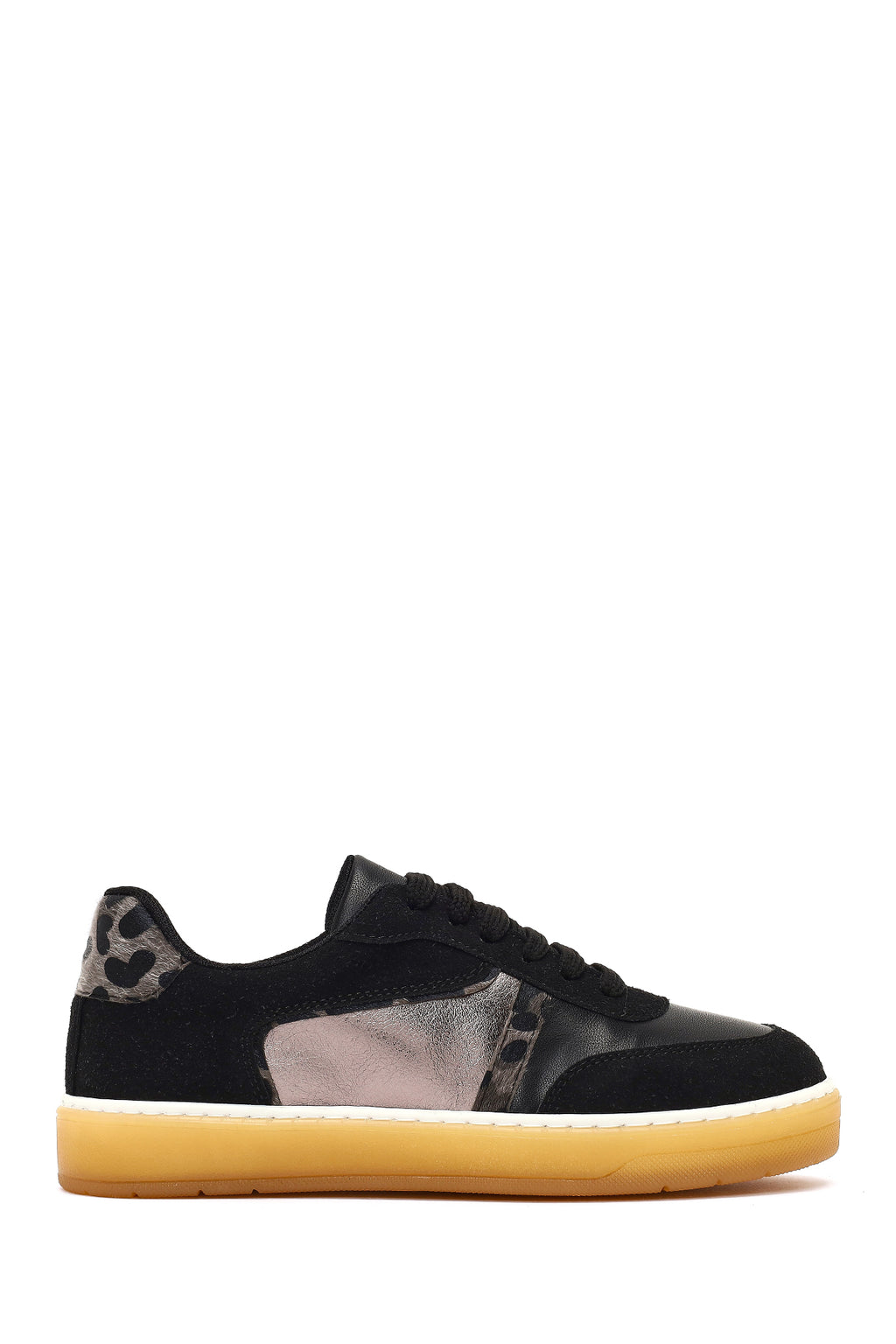 Kadın Siyah Bağcıklı Kalın Tabanlı Desenli Sneaker