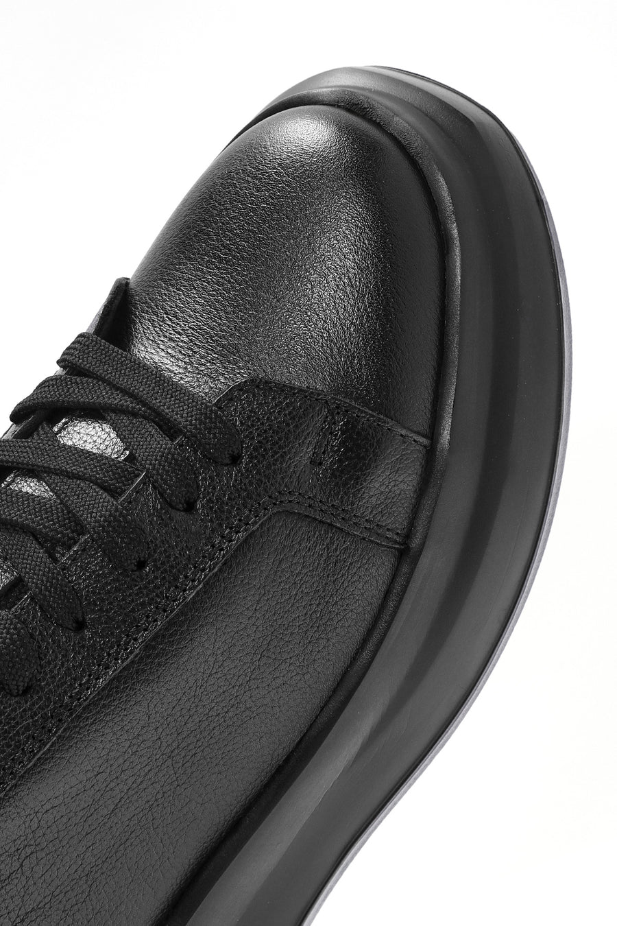 Erkek Siyah Bağcıklı Deri Sneaker