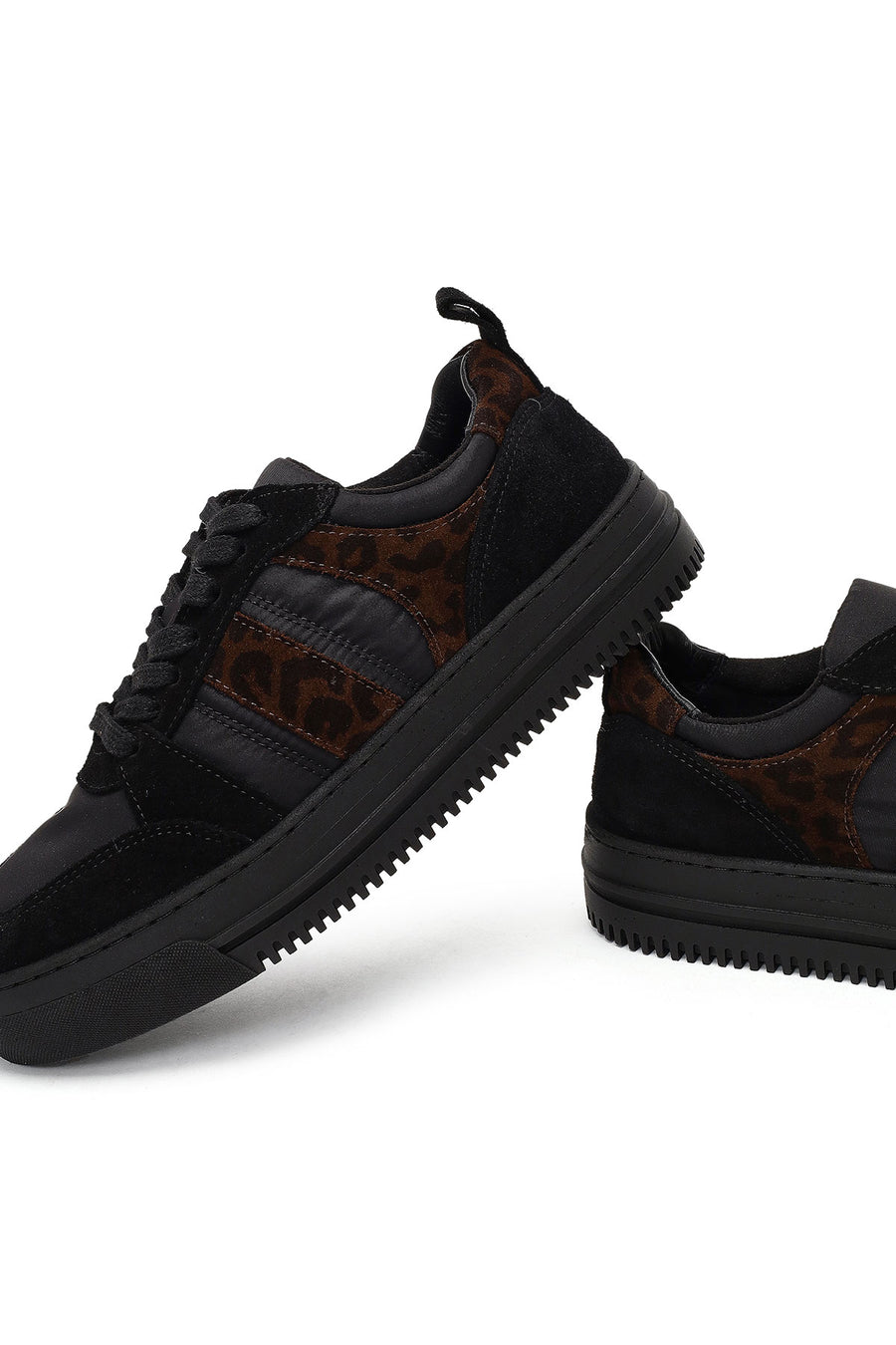 Kadın Siyah Bağcıklı Desenli Deri Sneaker