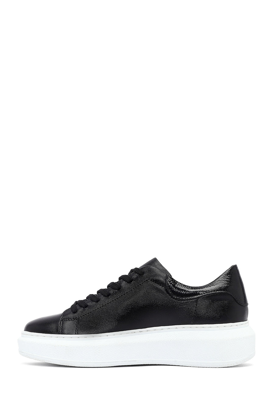 Woman Black Laced Thick Sole Leather Sneakers