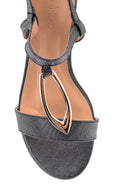 Women's Stone Detailed Sandals | Derimod