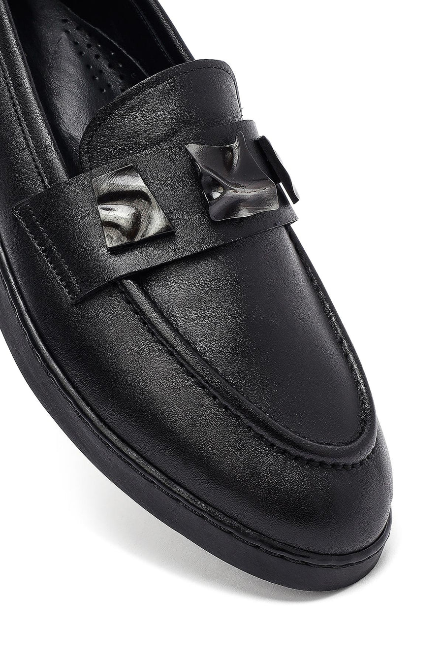 Woman Black Buckle Leather Loafer