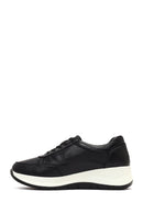 Kadın Siyah Bağcıklı Kalın Tabanlı Deri Sneaker | Derimod