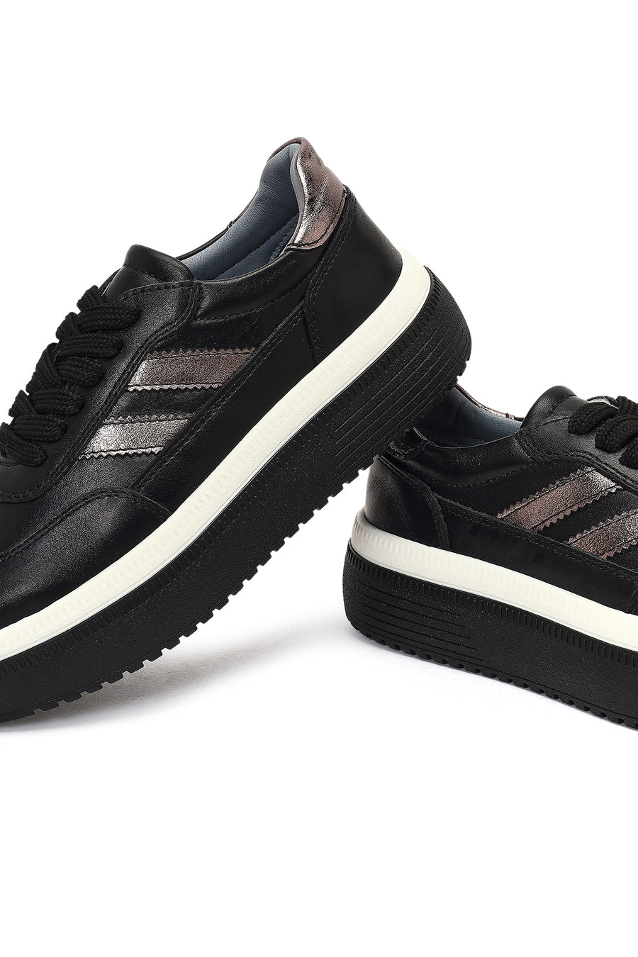 Women's Black Lace-Up Thick-Soled Leather Sneaker