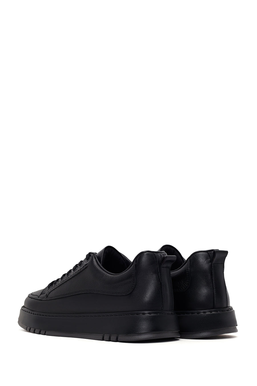 Male Black Lace-Up Thick-Soled Leather Sneaker