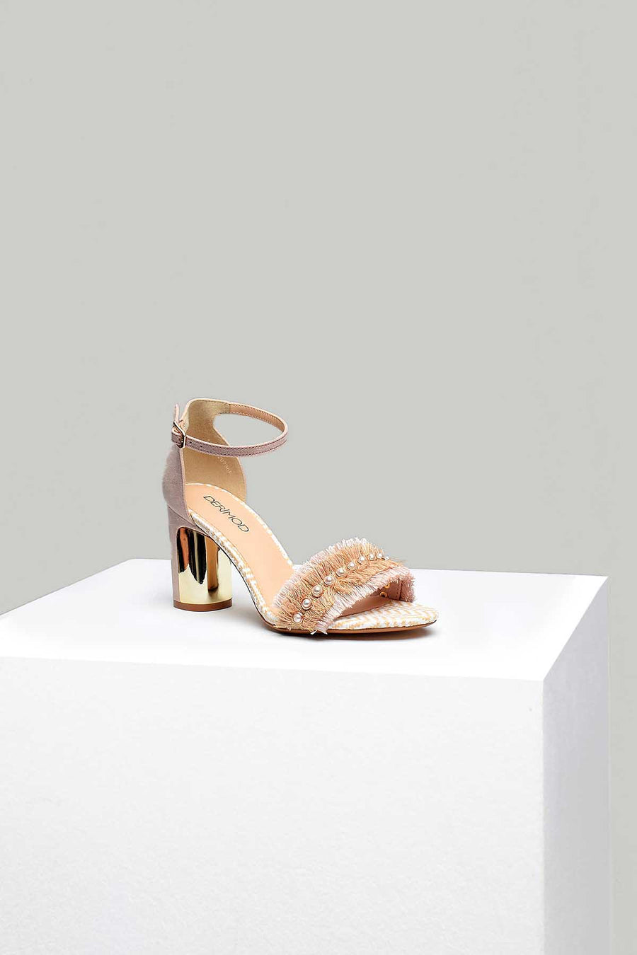 Women's Heeled Sandals with Tassels and Pearl Detail 18SFD20796F | Derimod