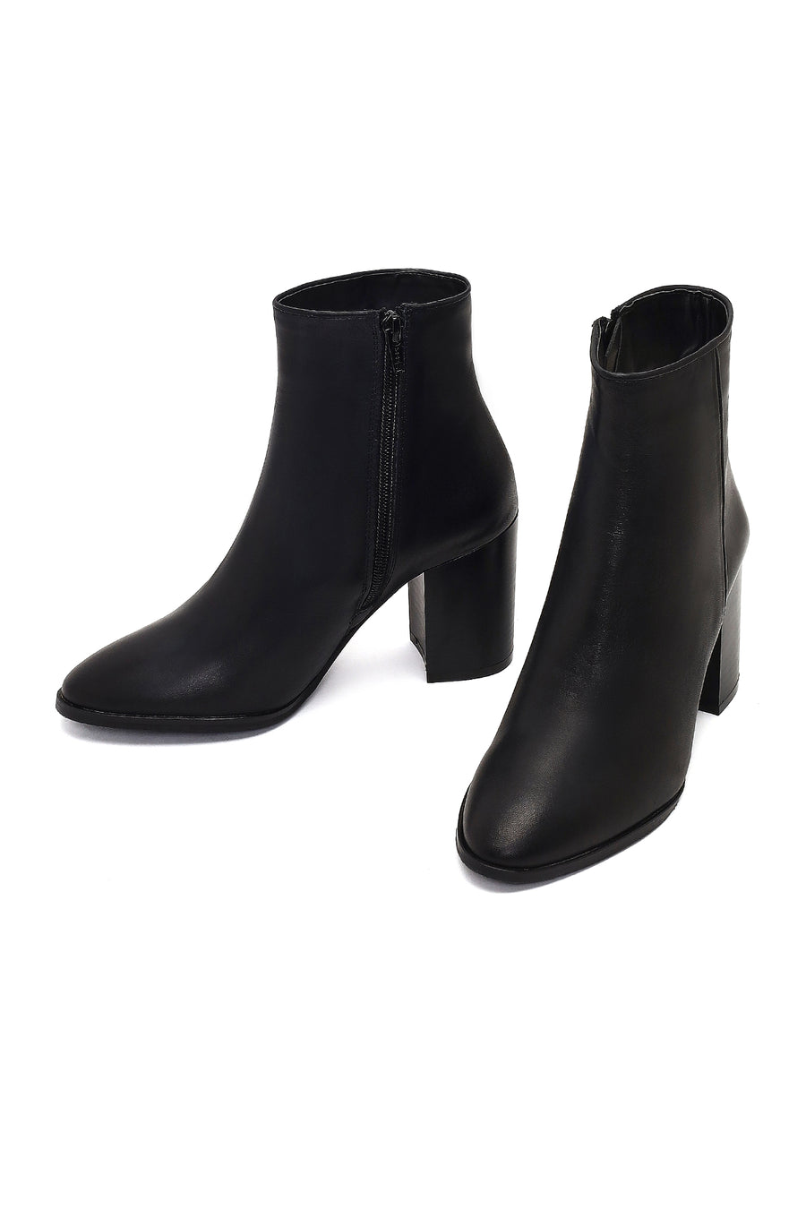 Woman Black Zip Closure Thick-Heeled Leather Boots