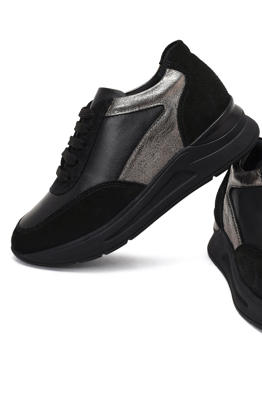 Woman Black Lace-up Wedge Heel Leather Sneaker