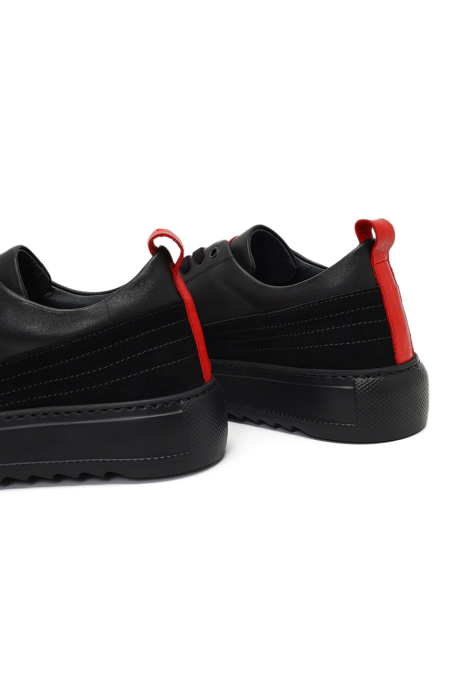 Men's Black Lace-Up Thick-Soled Leather Sneaker