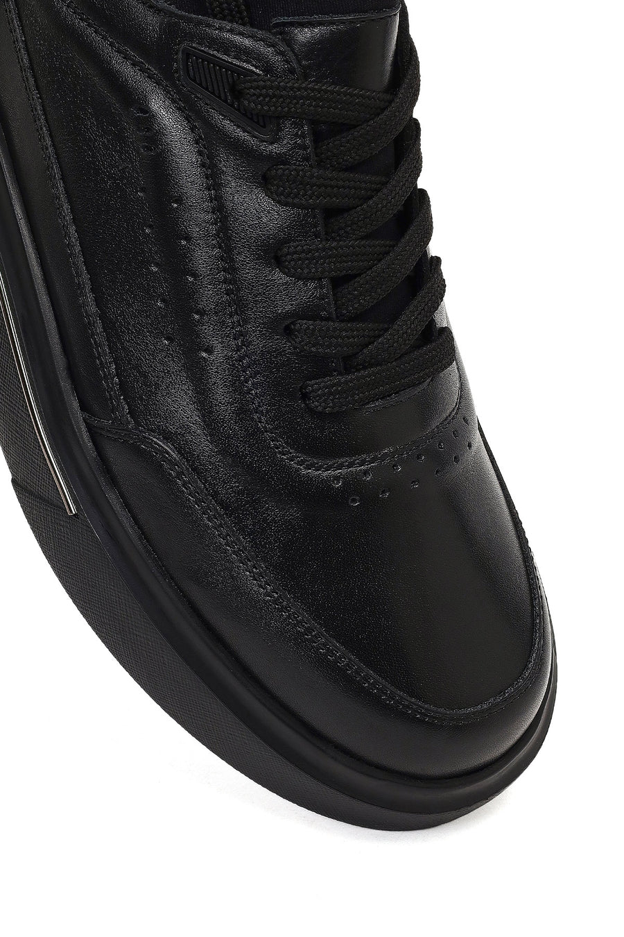 Men's Black Lace-Up Thick-Soled Leather Sneaker