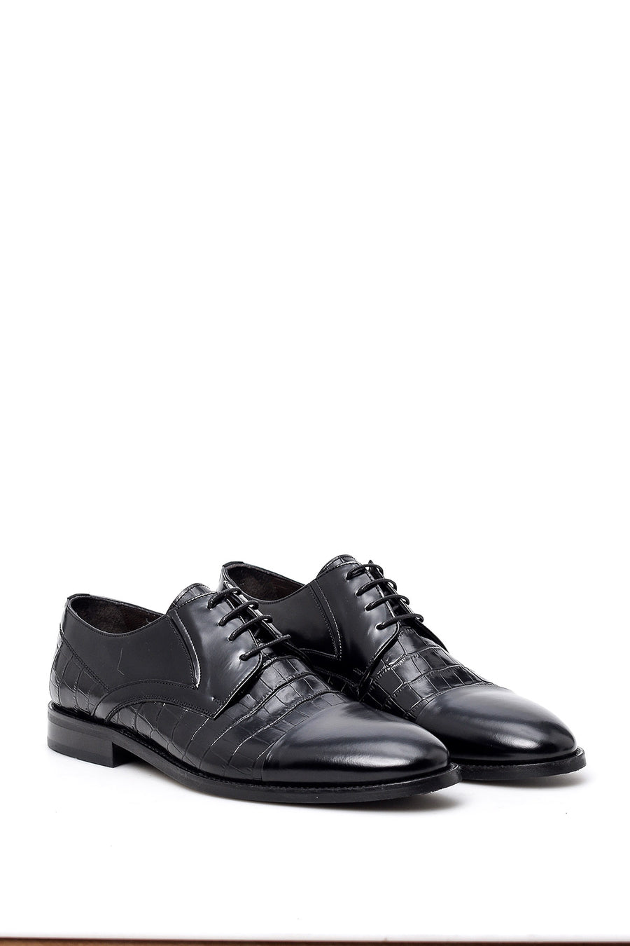 Men's Crocodile Patterned Shoes