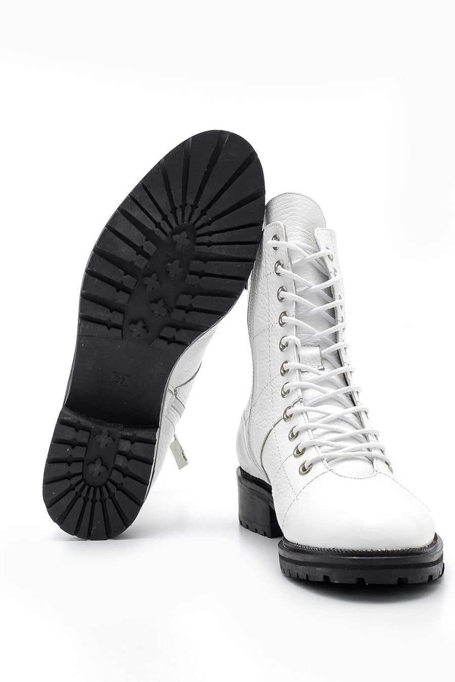 Women's Lace-Up Leather Boots