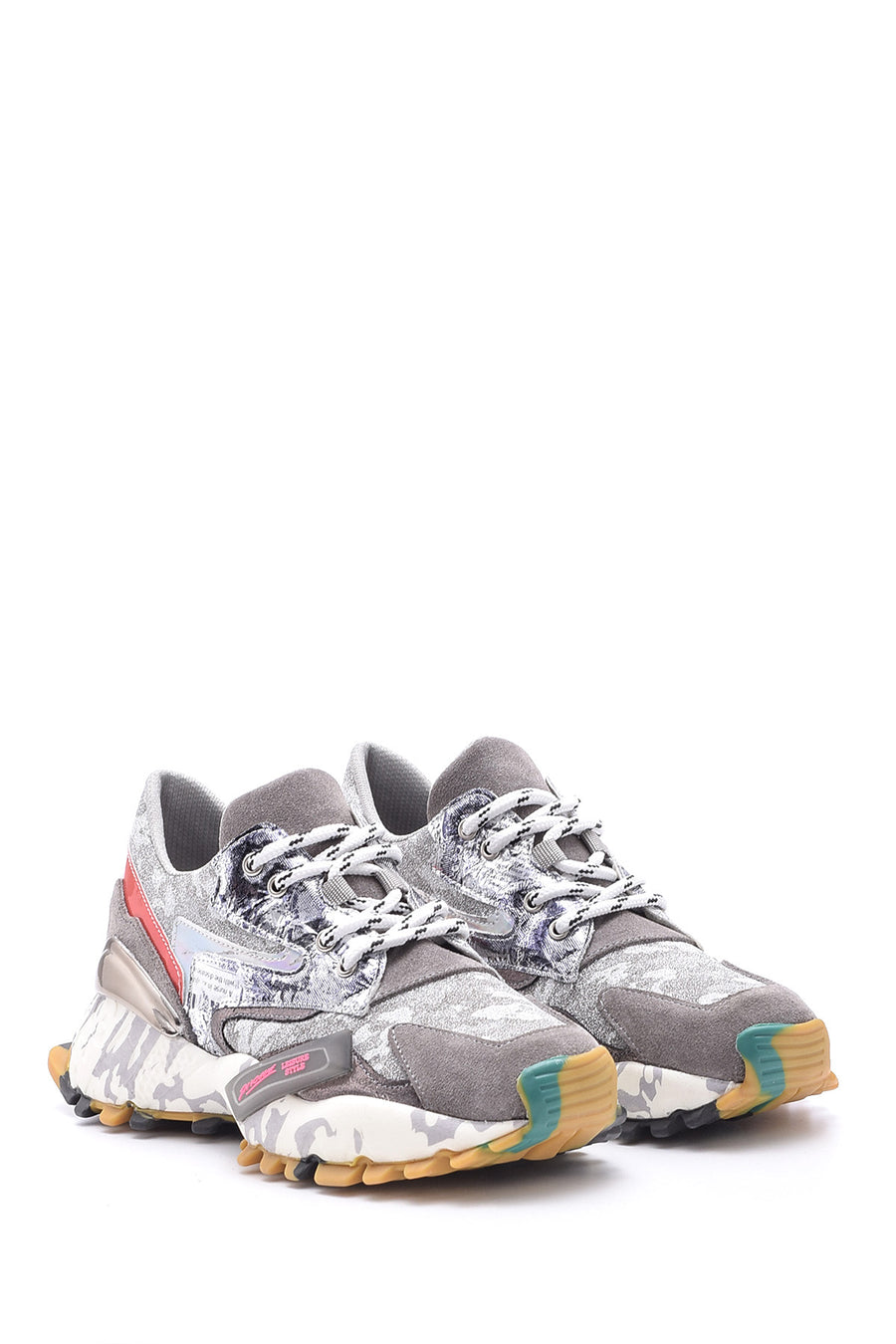 Kadın Yüksek Tabanlı Desenli Sneaker