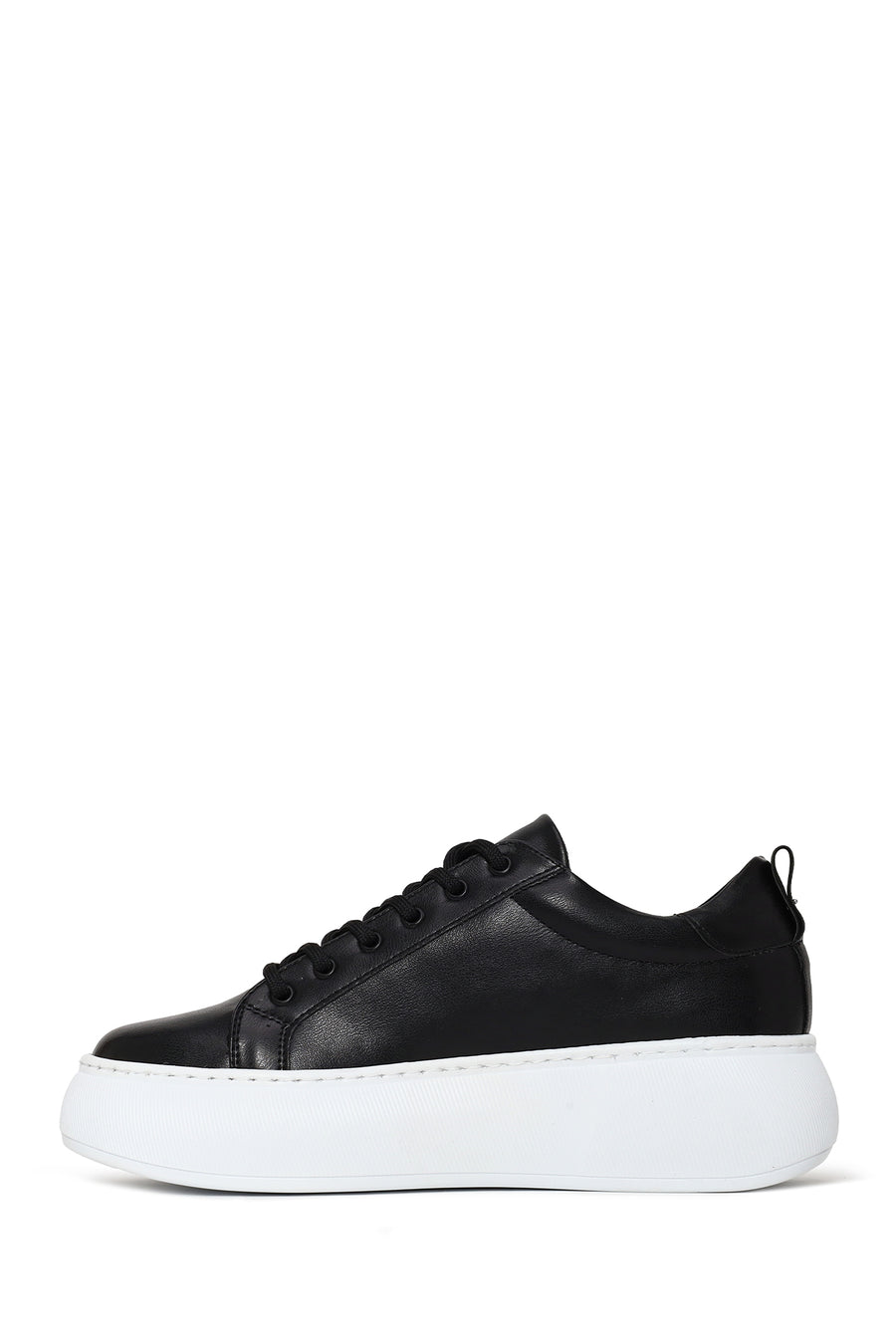 Woman Black Lace-Up Chunky Sneaker