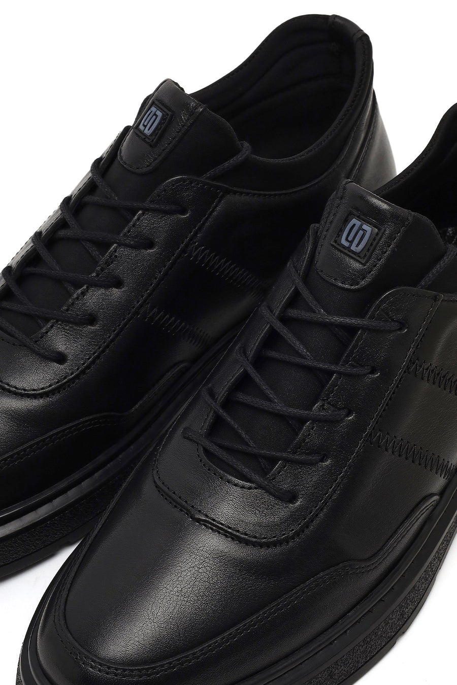 Erkek Siyah Bağcıklı Deri Sneaker
