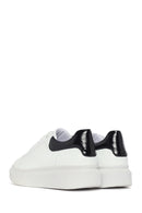 Women's White Lace-up Thick-Sole Leather Sneaker | Derimod