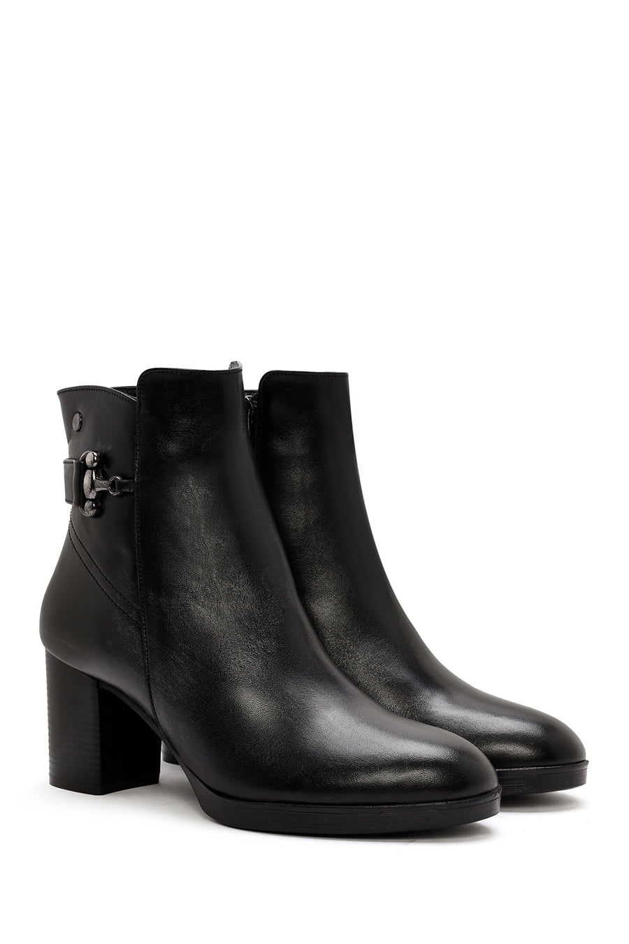 Woman Black Zippered Chunky Heels Leather Boat