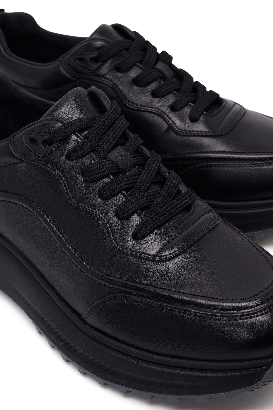 Erkek Siyah Bağcıklı Kalın Tabanlı Deri Casual Sneaker